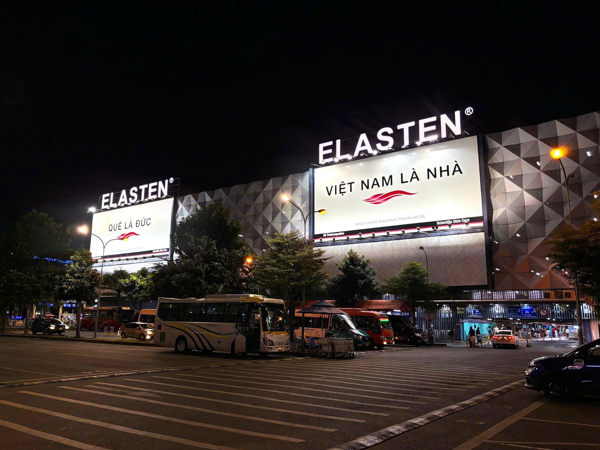 ELASTEN setzt imposantes Zeichen in Saigon