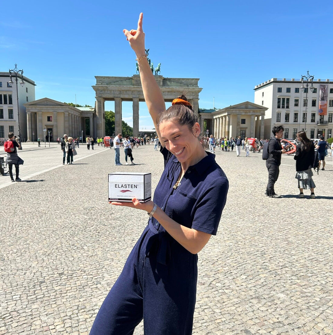 Wenn starke Frauen aufschlagen – ELASTEN feiert den Tennis-Sommer 2025