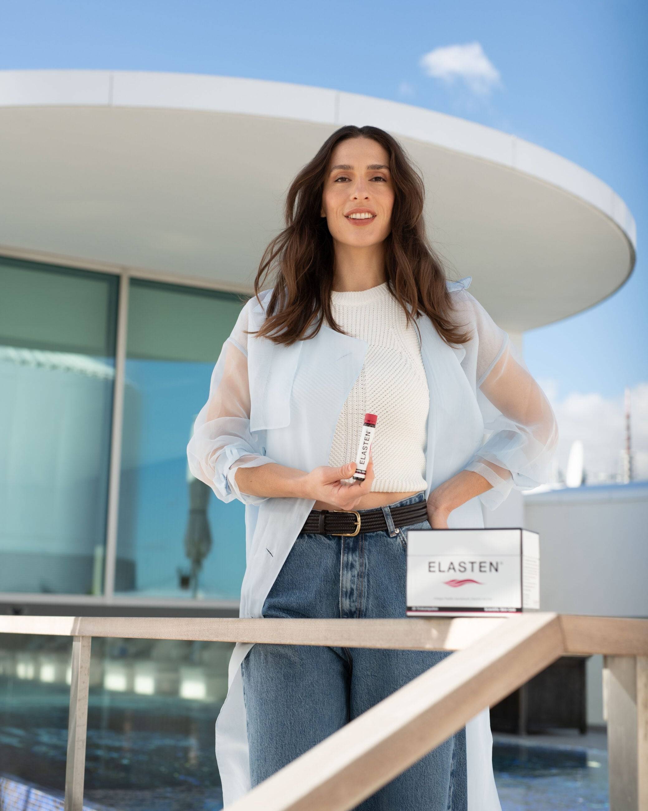 Andrea Petkovic präsentiert ELASTEN® Trinkampullen